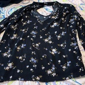 Flowy long sleeve blouse with chocker neck